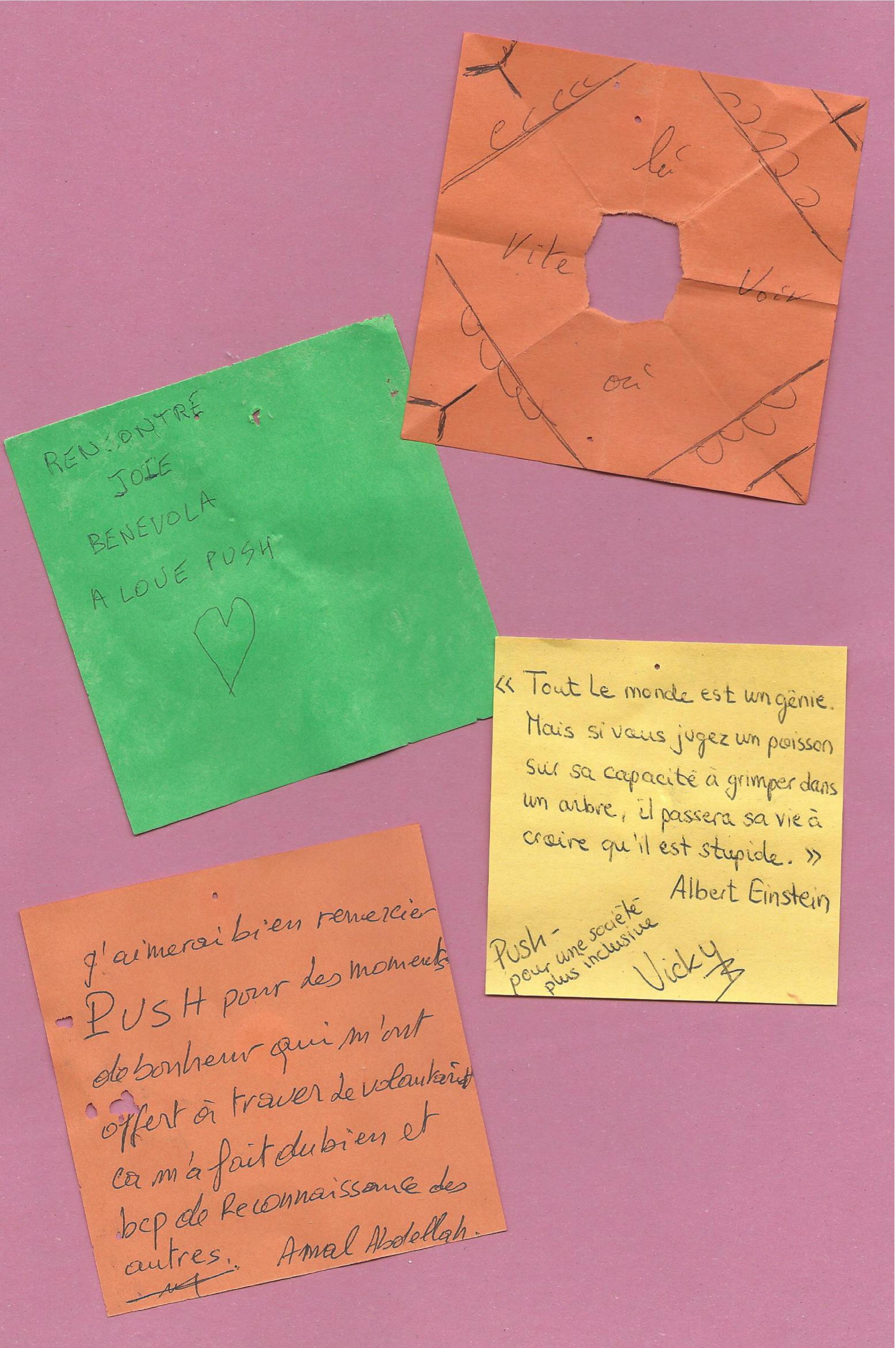 3 post-its (texte ci-dessous)